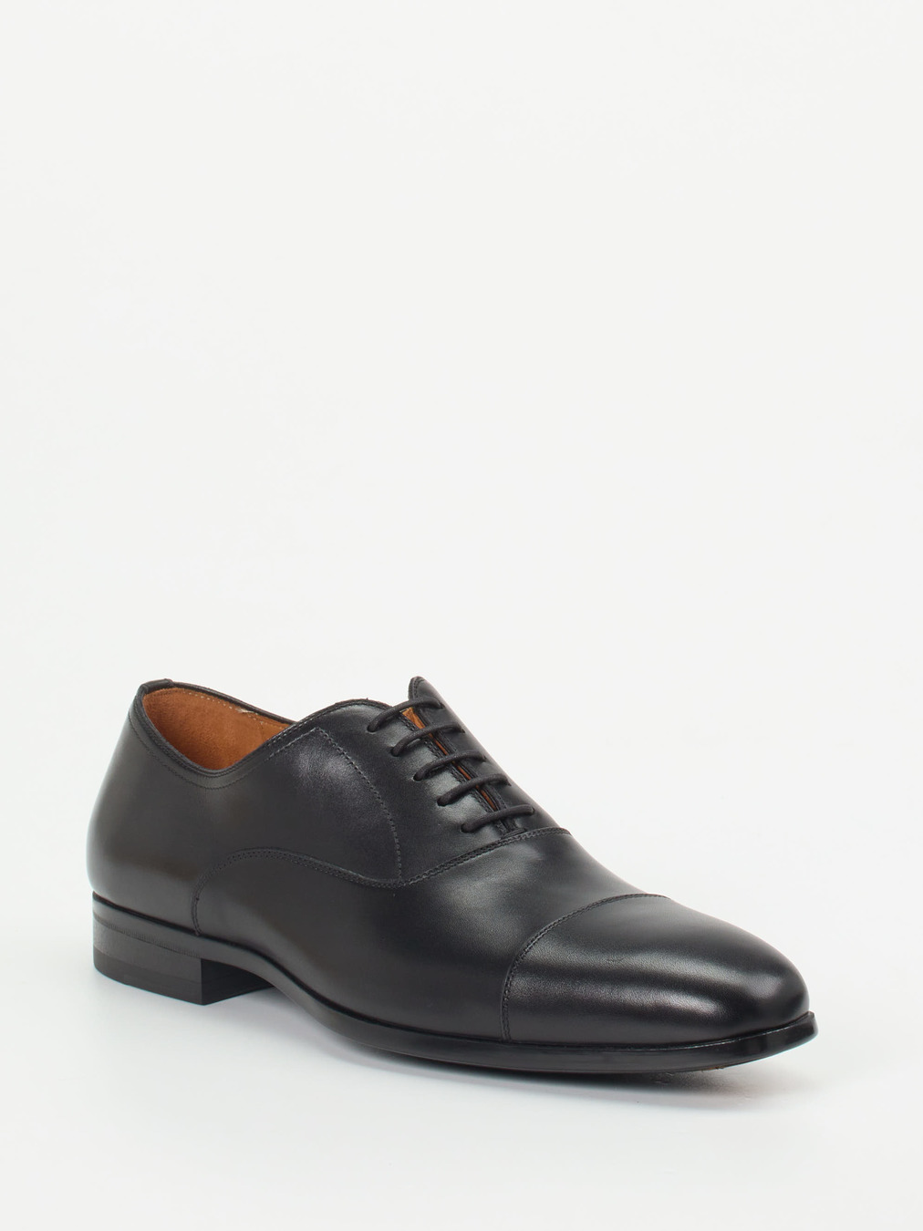 Magnanni – Oxford-Schnürschuh aus Kalbleder schwarz