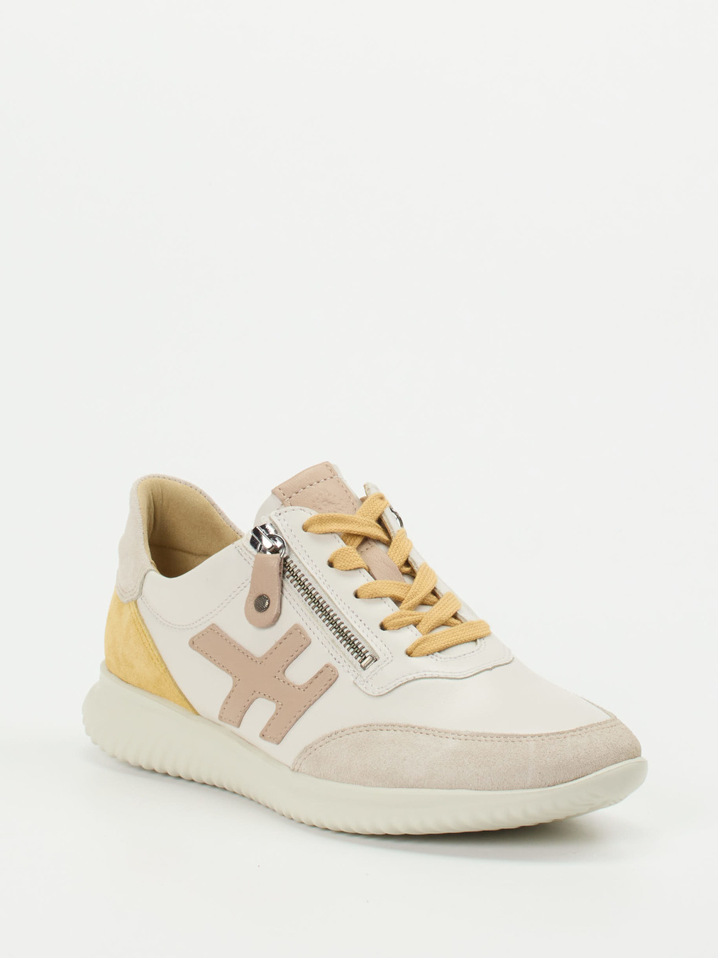 Hartjes – Sneaker aus Kalbleder in Soft-Neutrals