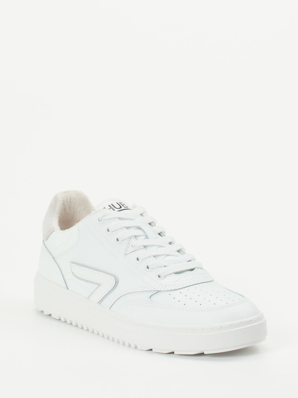 HUB – Sneaker aus Leder in Offwhite