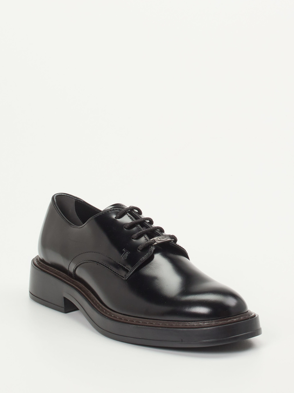 Tod's – Derby-Schnürschuh aus Hochglanzleder schwarz