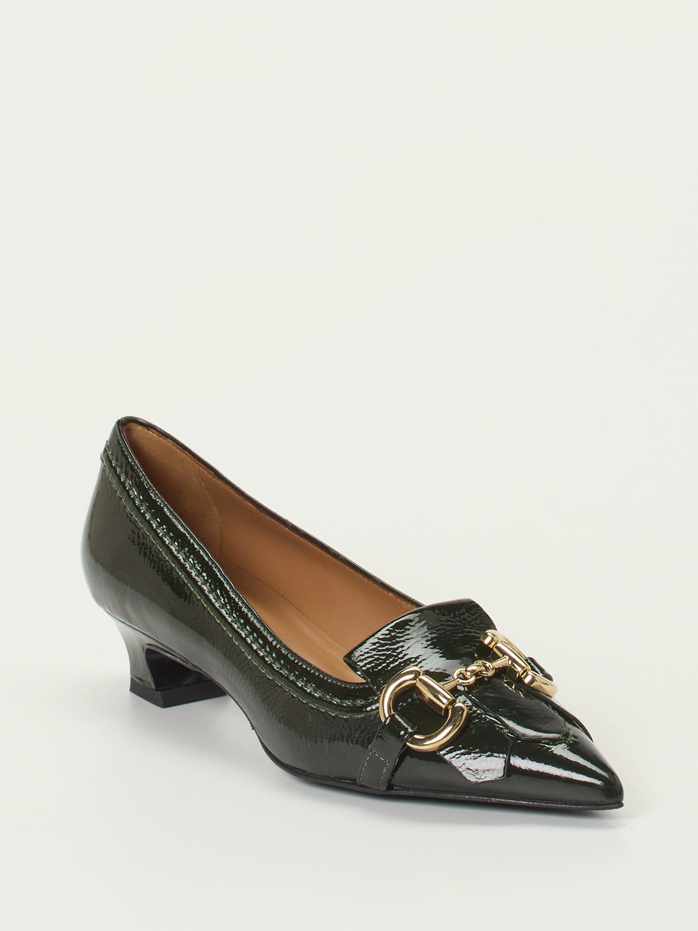 Andrea Puccini – Pumps aus Lackleder in Tannengrün
