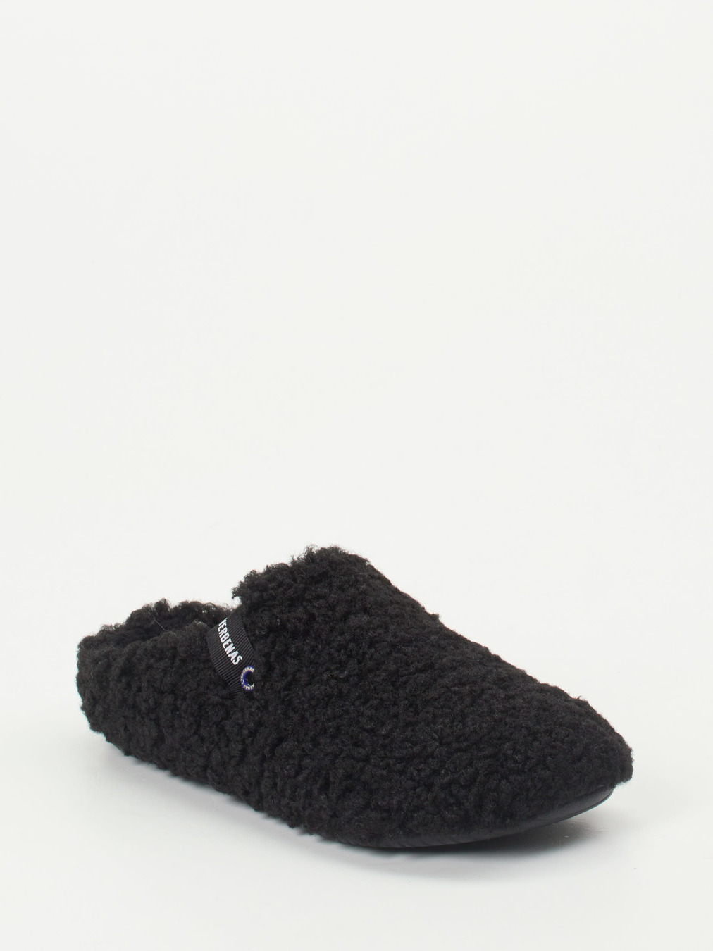 Verbenas – Hausschuhe aus Textilfleece in Schwarz