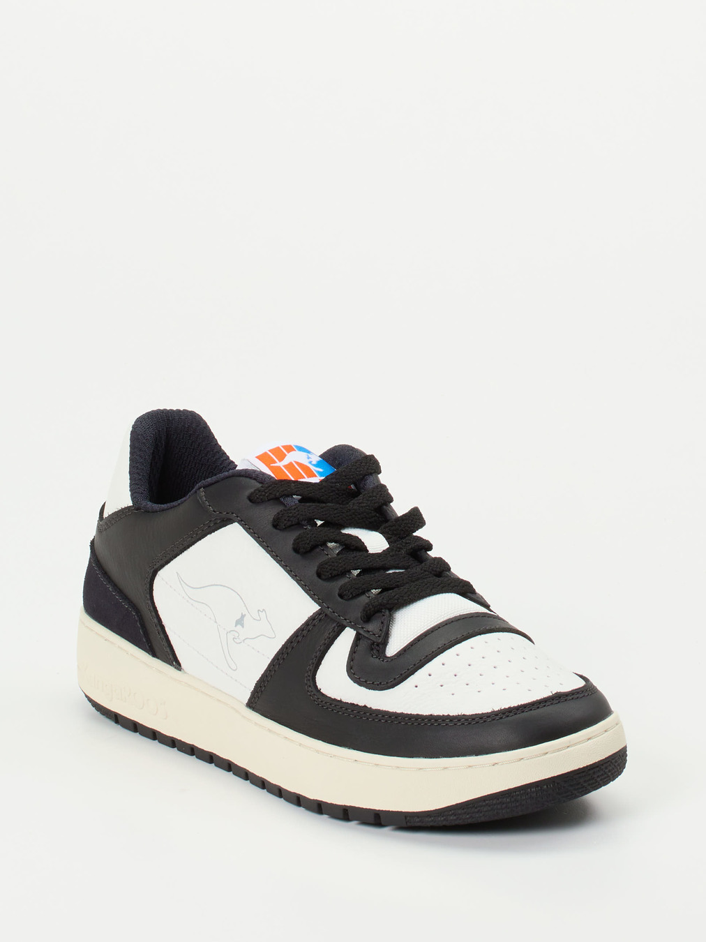 Kangaroos – Sneaker aus Leder Schwarz-Weiß
