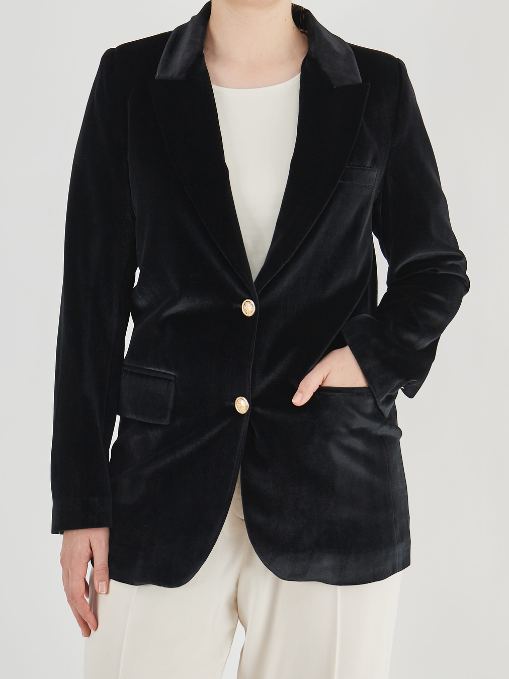 Katherina Loretta – Blazer aus Samt Schwarz