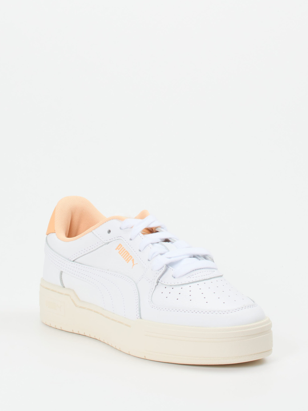 Puma – Sneaker aus Glattleder in Weiß mit Pastell