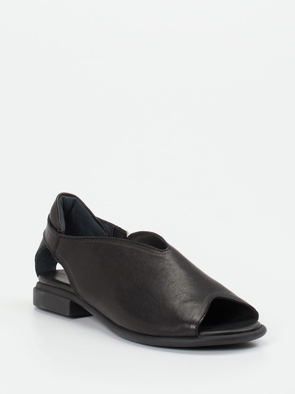 Think – Sandalen aus Lammleder in Schwarz