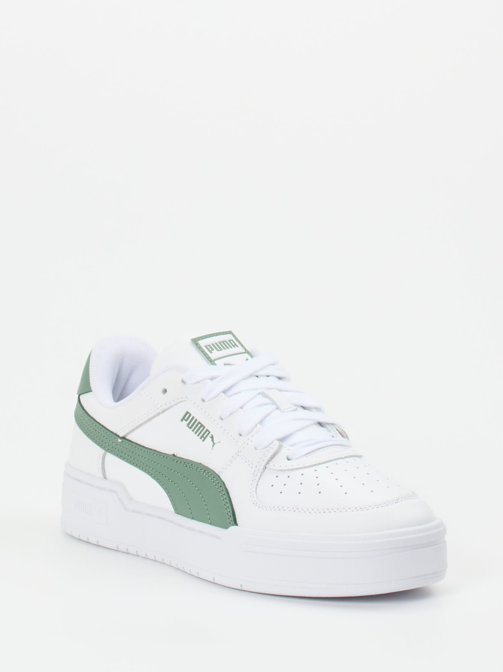 Puma – Low-Top Sneaker aus Leder in Weiß