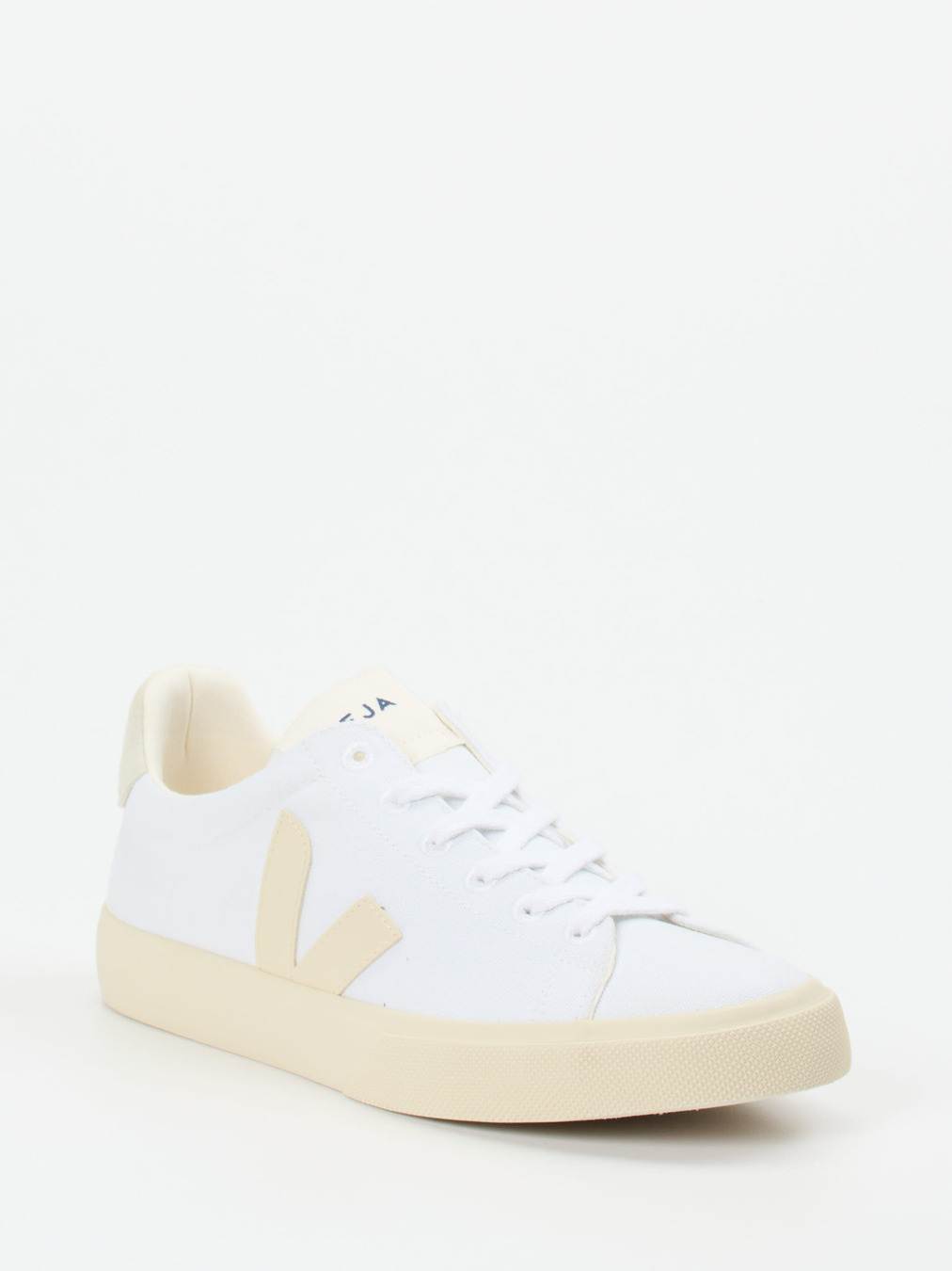 Veja – Low-Top Sneaker aus Canvas in Weiß
