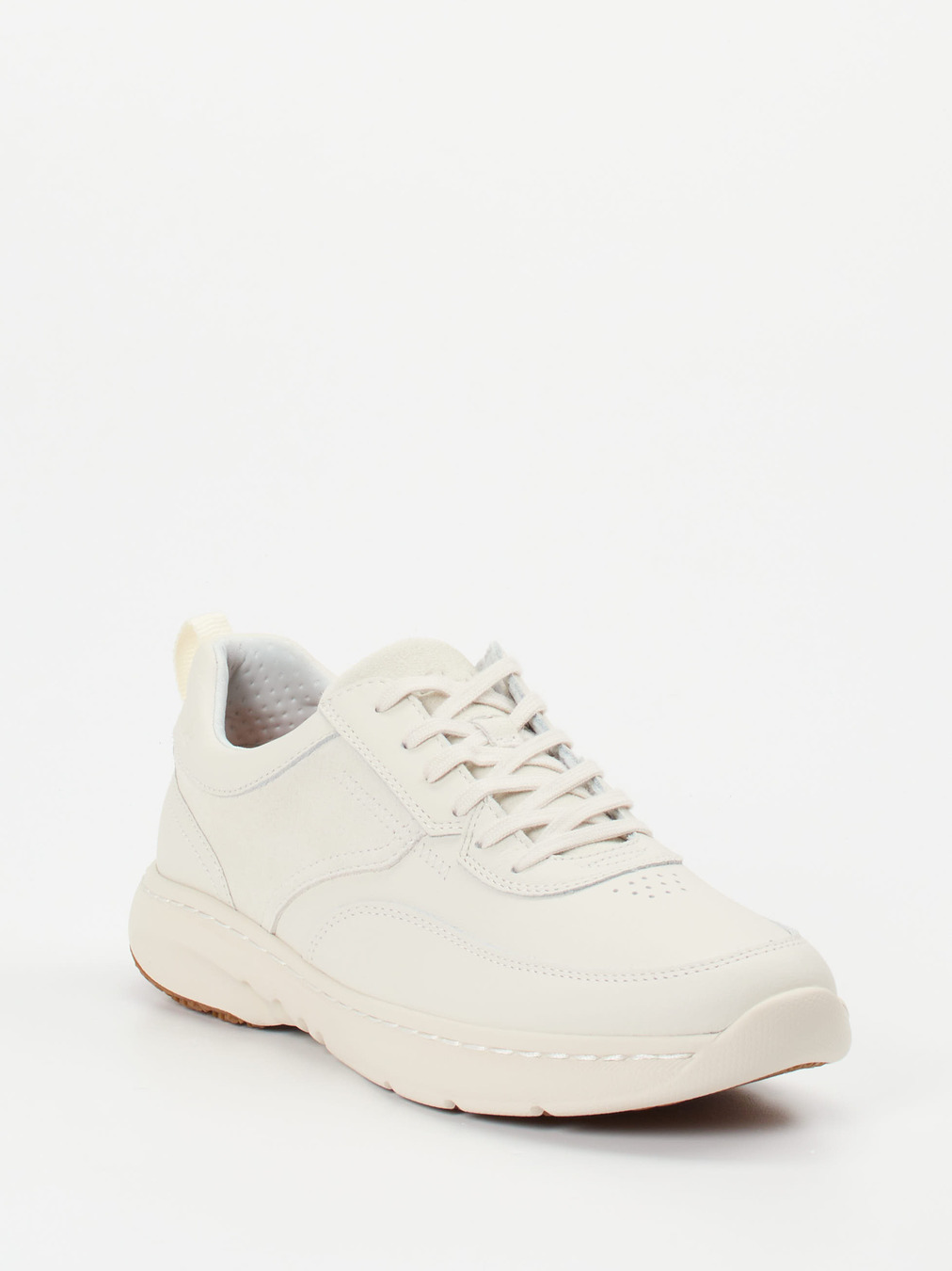 Clarks – Sneaker aus Nubukleder Offwhite