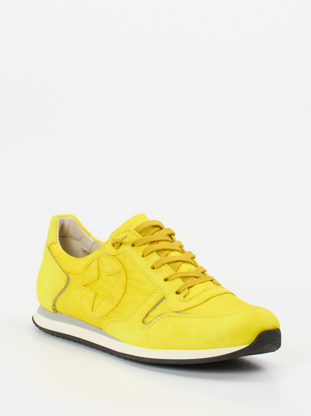 Kennel & Schmenger – Sneaker aus Veloursleder Zitronengelb