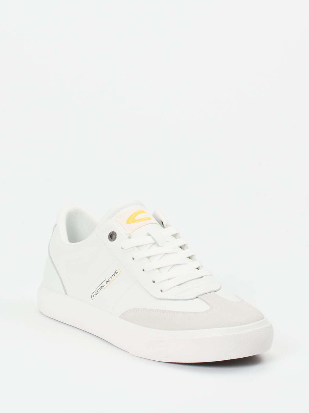 Camel Active – Sneaker aus Kalbleder Off-White