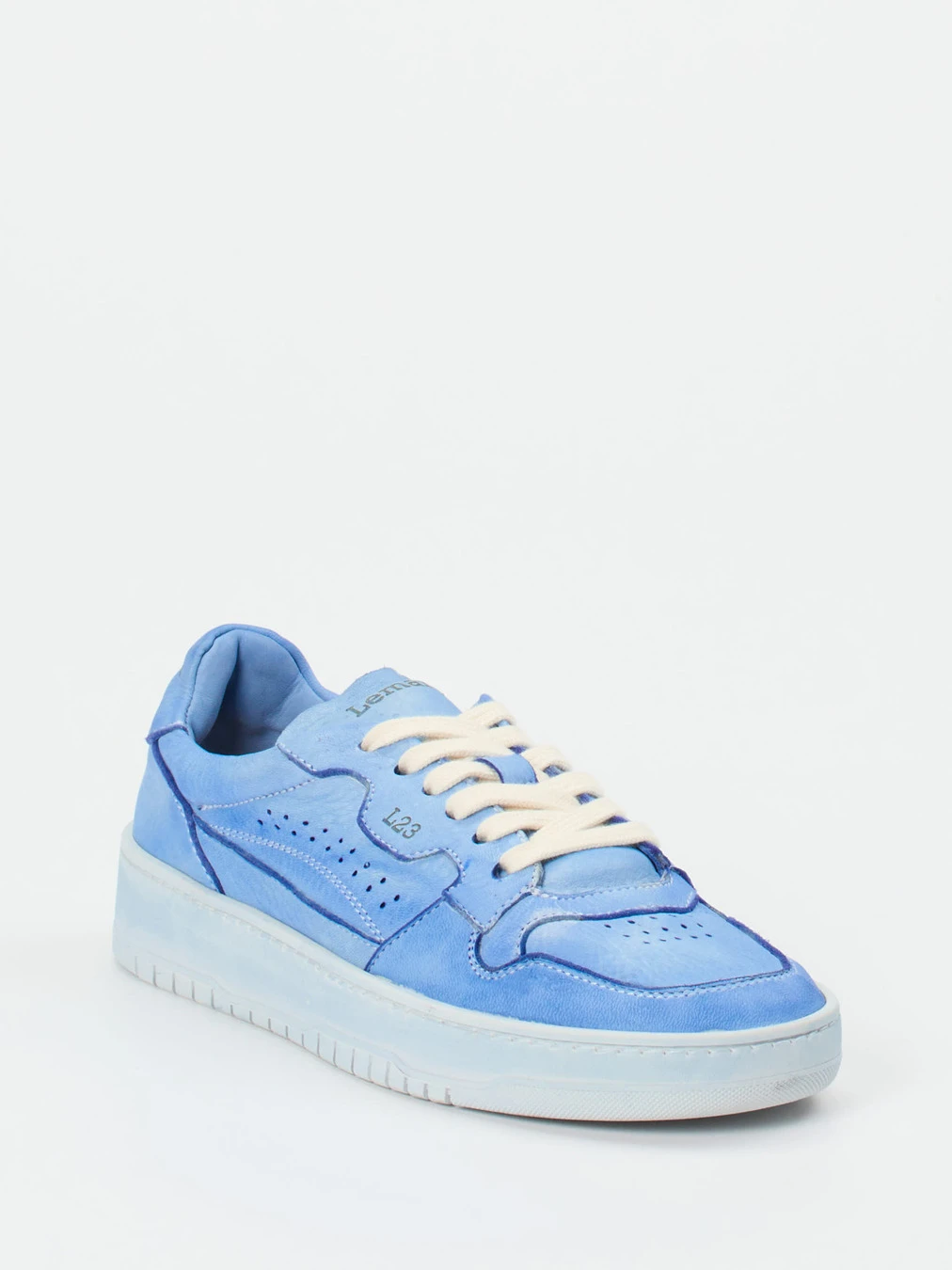 Lemargo – Sneaker aus Hirschleder in Himmelblau
