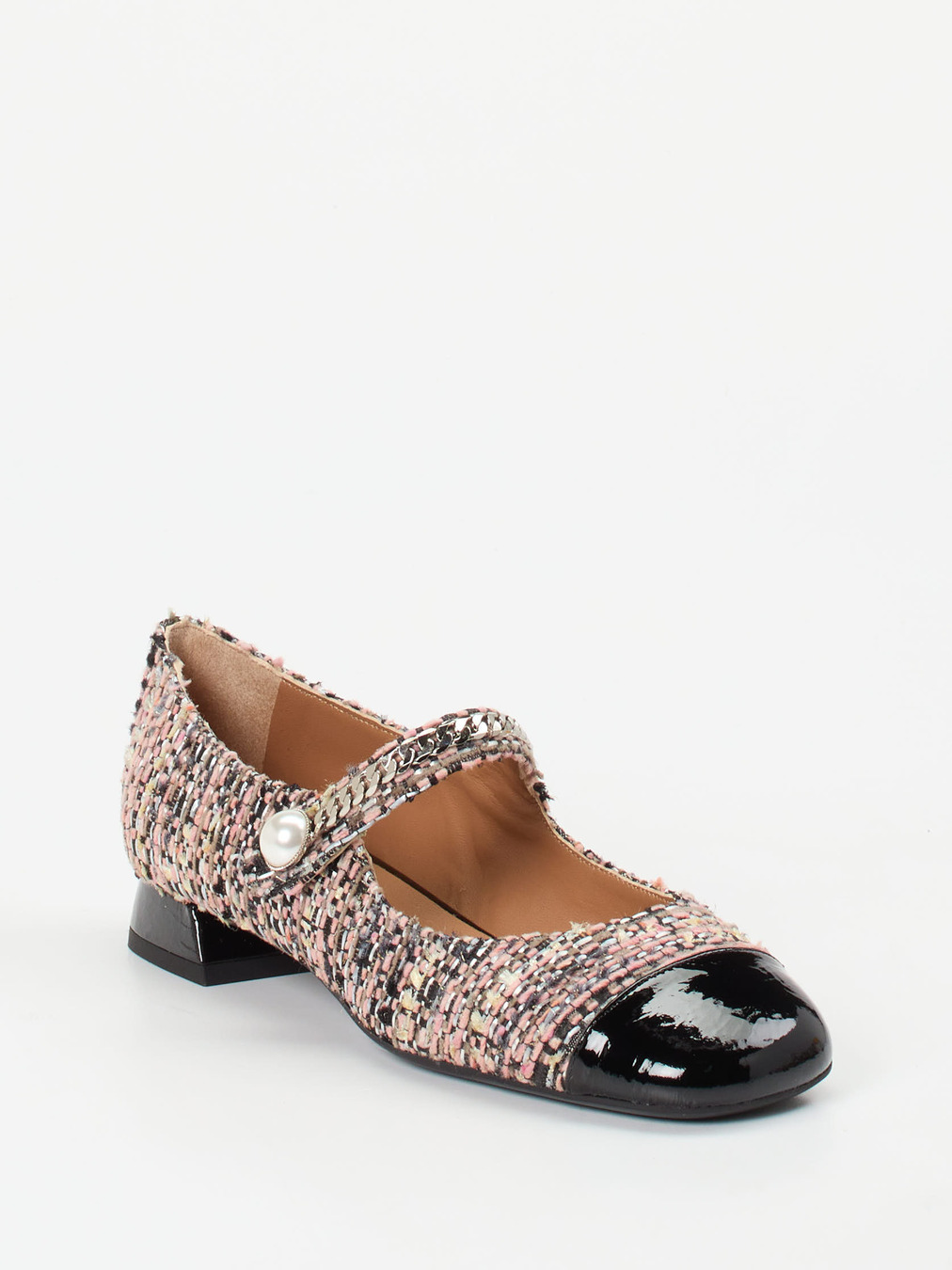 Konstantin Starke – Mary Janes aus Bouclé mit Lackdetail