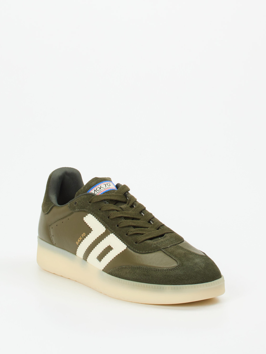Back 70 – Sneaker aus Lammleder in Olivgrün