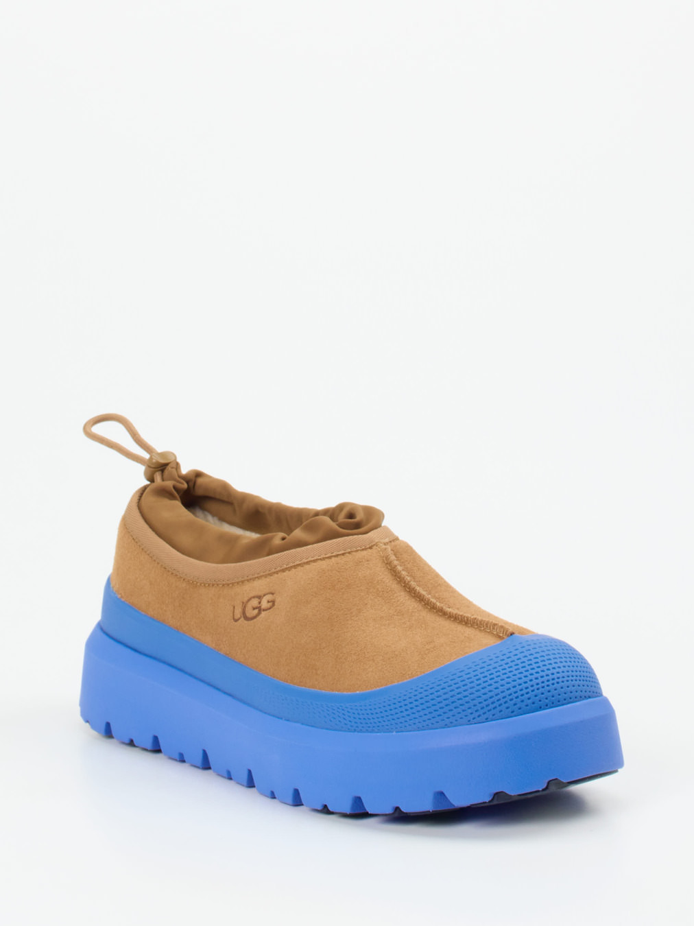 UGG – Slipper aus Veloursleder Camelbraun