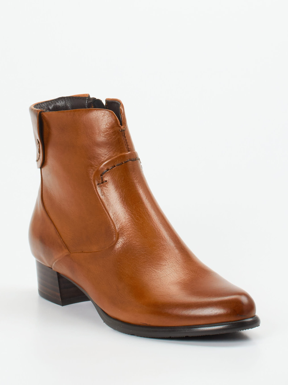 Ginger & Glove – Stiefelette aus Kalbleder cognacbraun