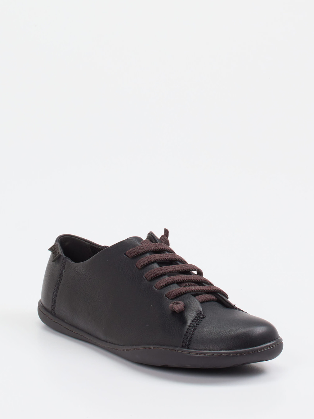 Camper – Low-Top Sneaker aus Glattleder schwarz