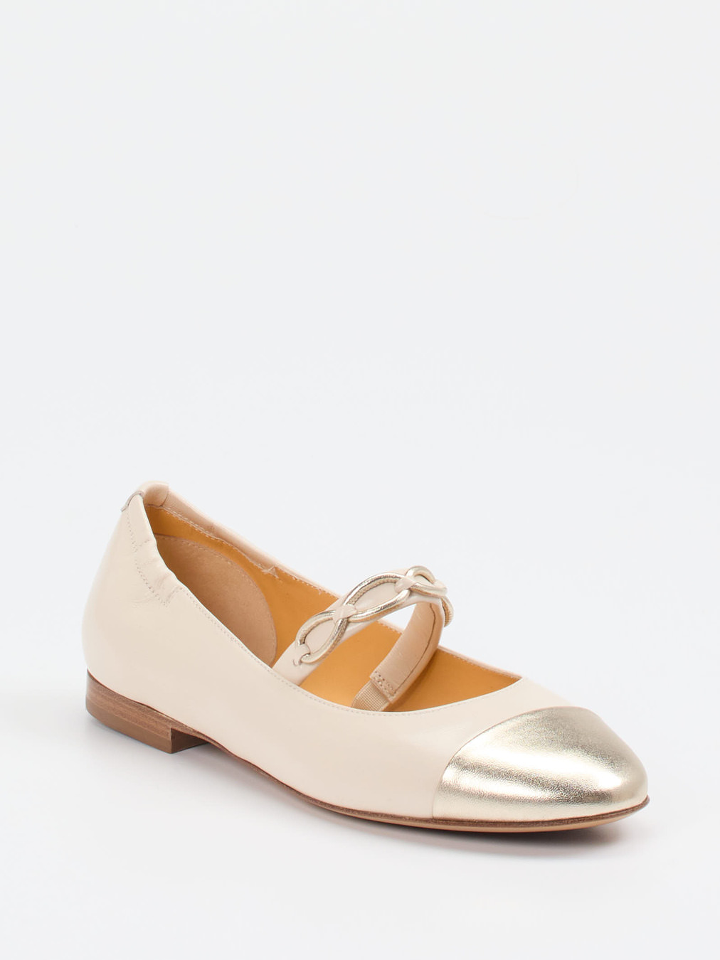 Truman's – Mary-Jane-Ballerinas aus Metallicleder Creme