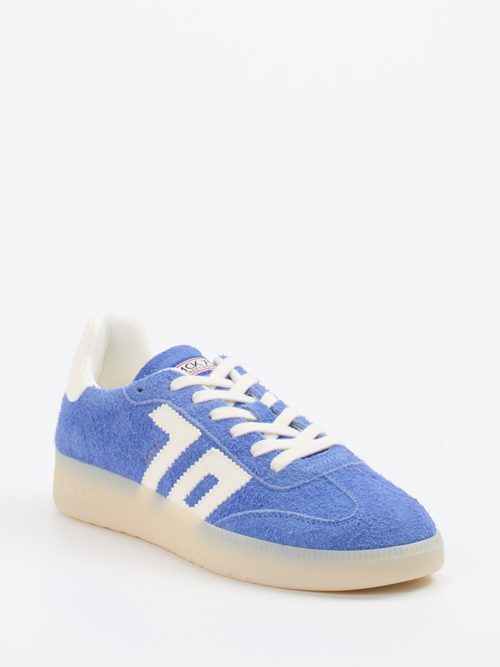 Back 70 – Sneaker aus Veloursleder in Jeansblau