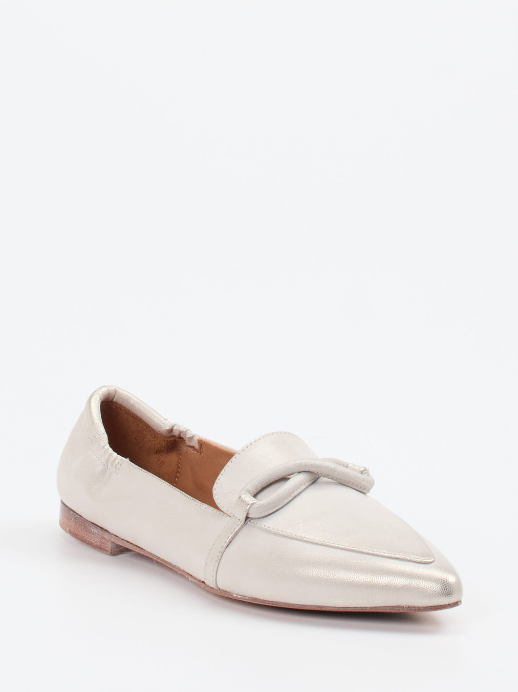 Andrea Puccini – Loafer aus Metallicleder silberbeige
