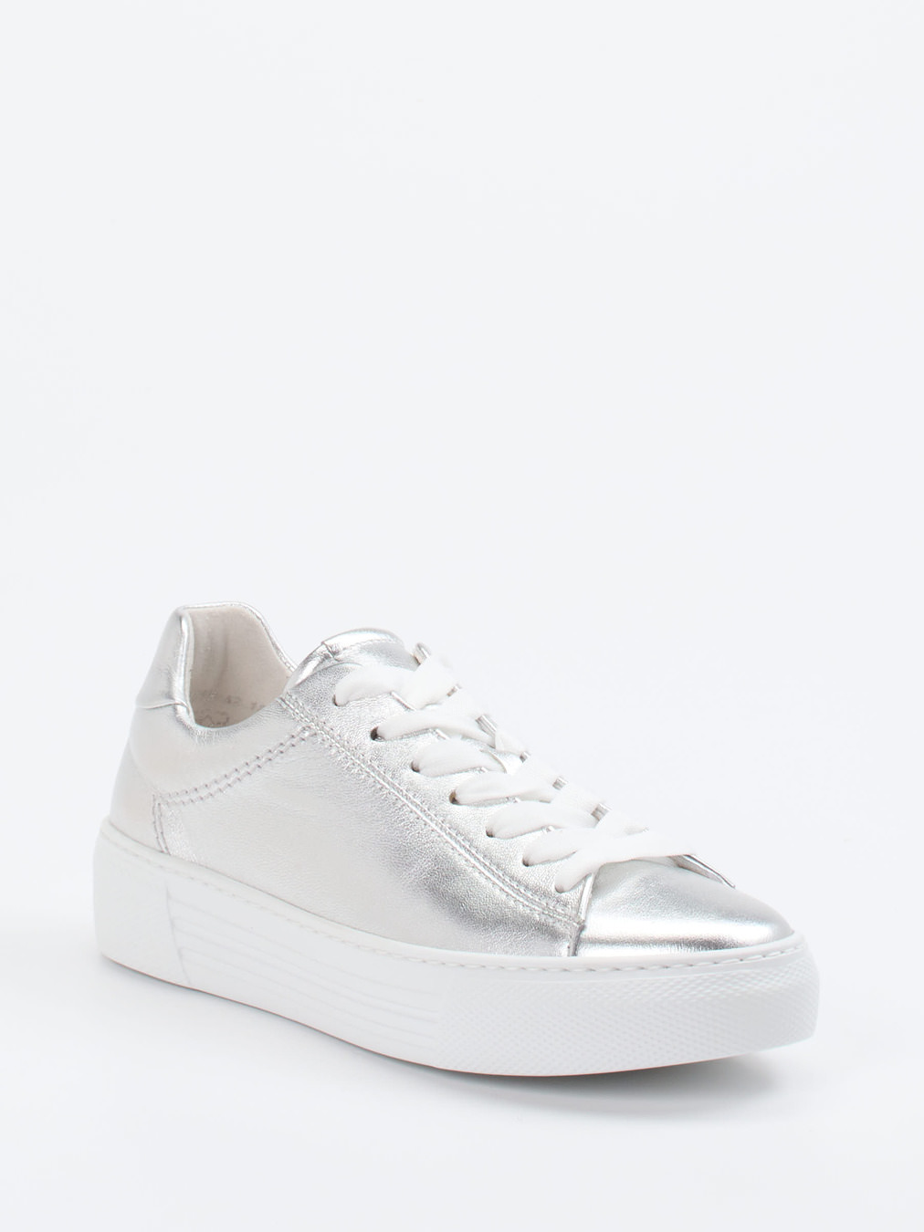 Gabor Comfort – Sneaker aus Metallicleder silberfarben