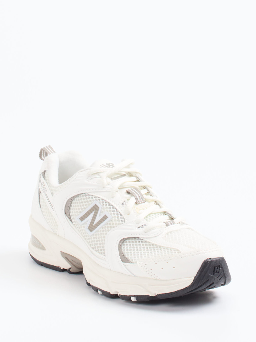 New Balance – Sneaker aus Textil Off-White