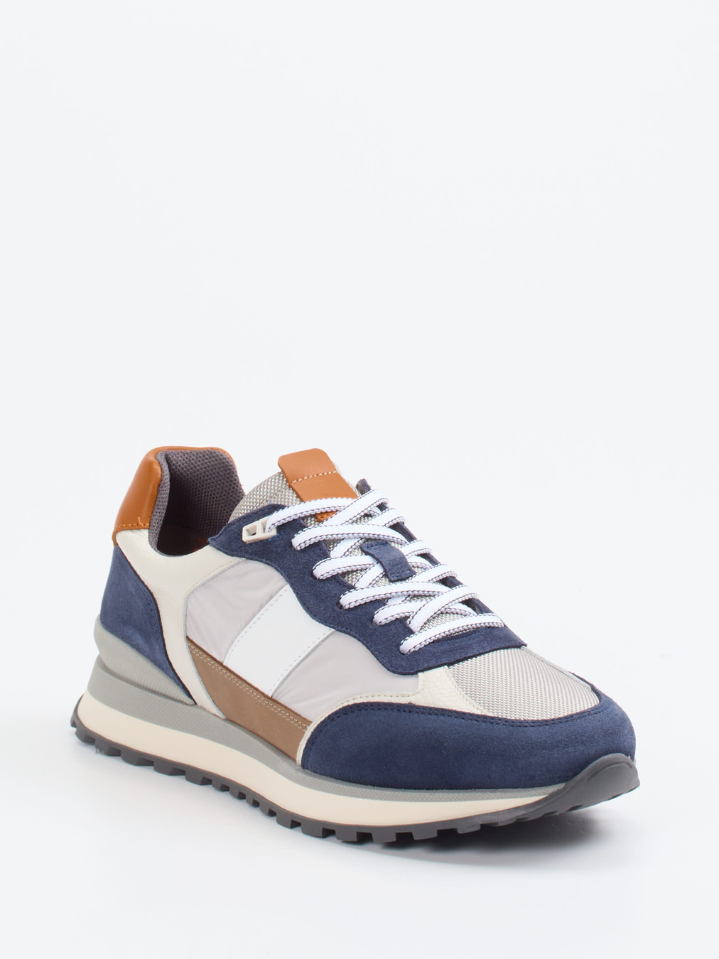 Konstantin Starke – Sneaker aus Veloursleder Offwhite