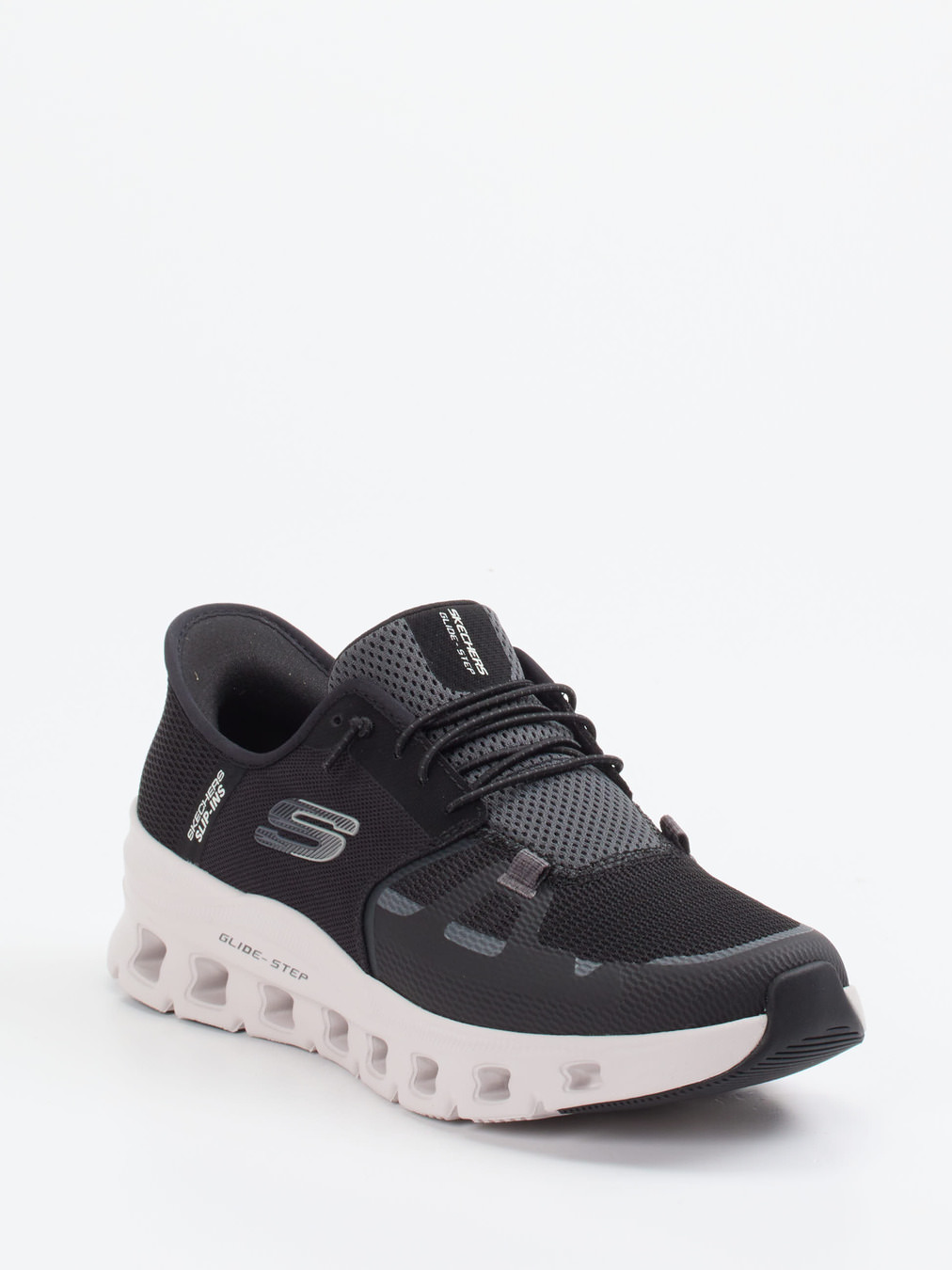 Skechers – Slip-On Sneaker aus Mesh in Schwarz