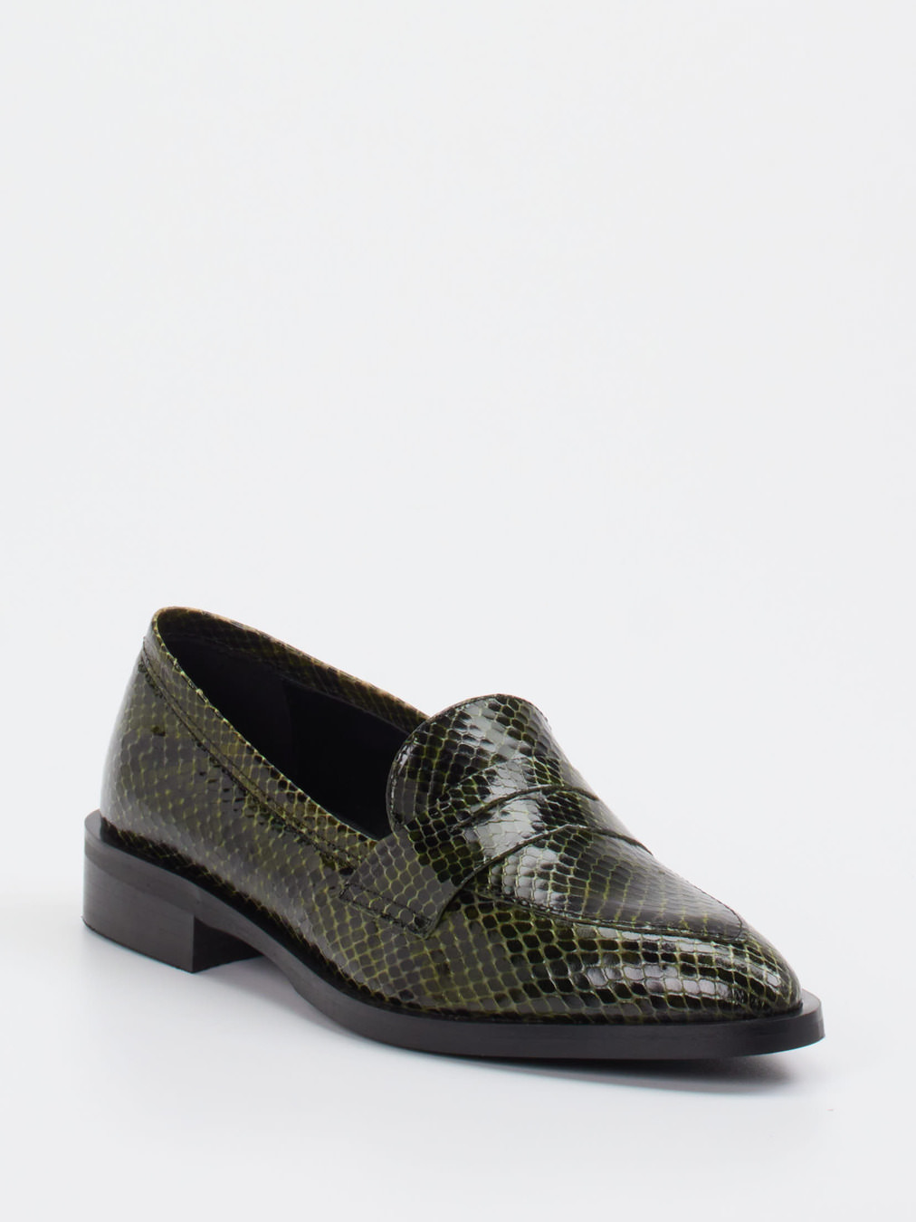 Konstantin Starke – Loafer aus Lackleder mit Schlangenprägung