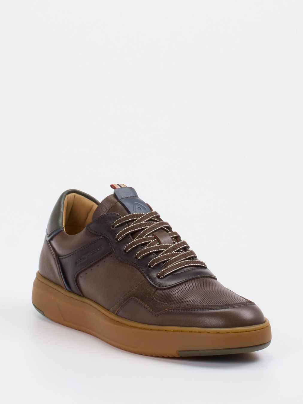 Ambitious – Sneaker aus Kalbleder mit Mesh braun