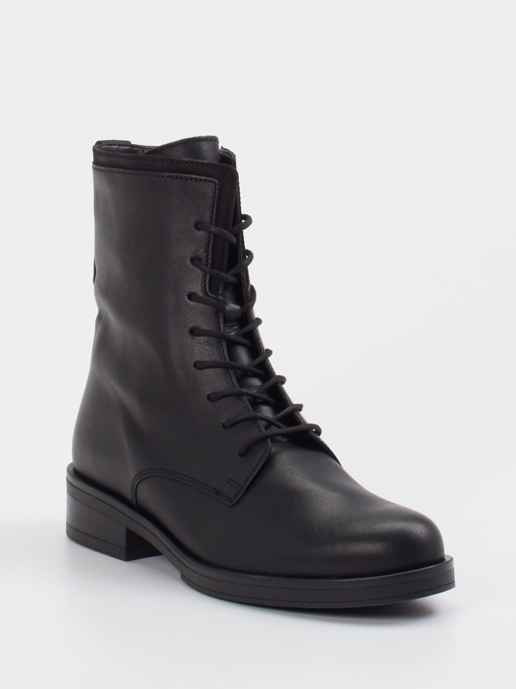 Gabor – Schnürboots aus Kalbleder schwarz