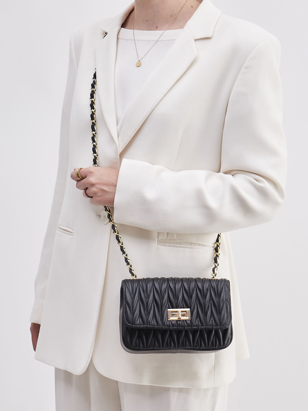 Marlon Firenze – Crossbody Bag aus Leder schwarz