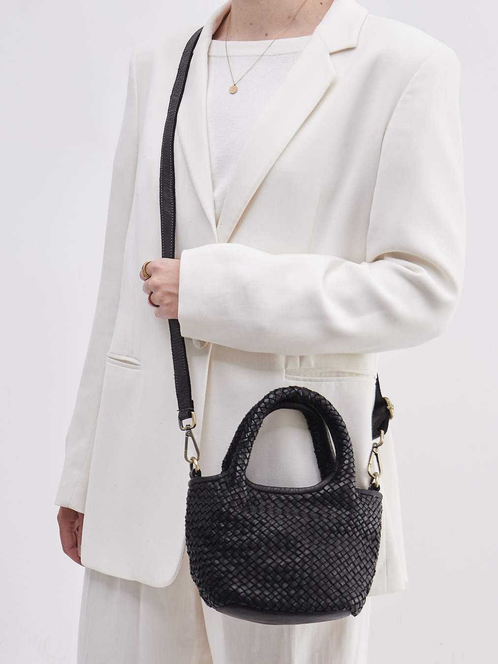 Marlon Firenze – Mini Bag aus Kalbleder in Schwarz