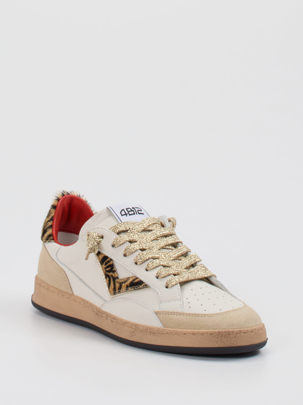 4B12 – Sneaker aus Velourleder und Glattleder beige