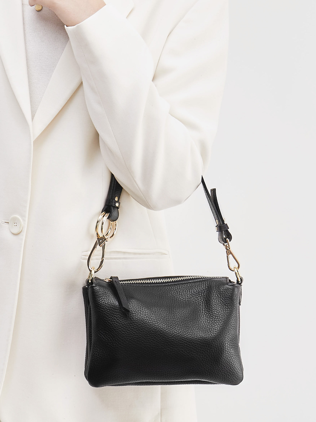 Konstantin Starke – Schultertasche aus Kalbleder Schwarz