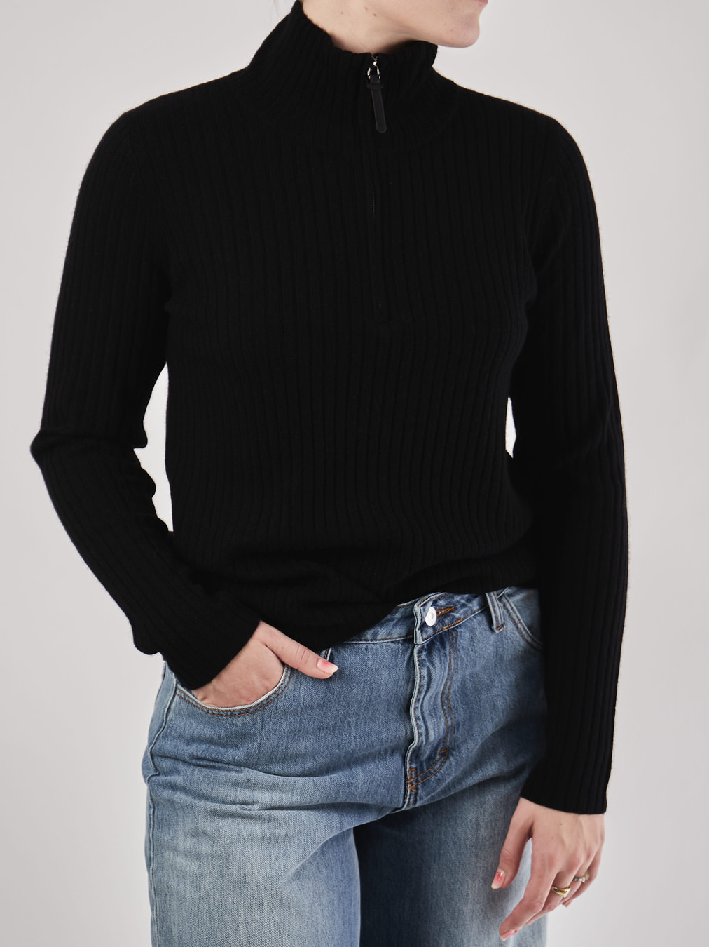 FLONA – Strickpullover aus Wolle schwarz