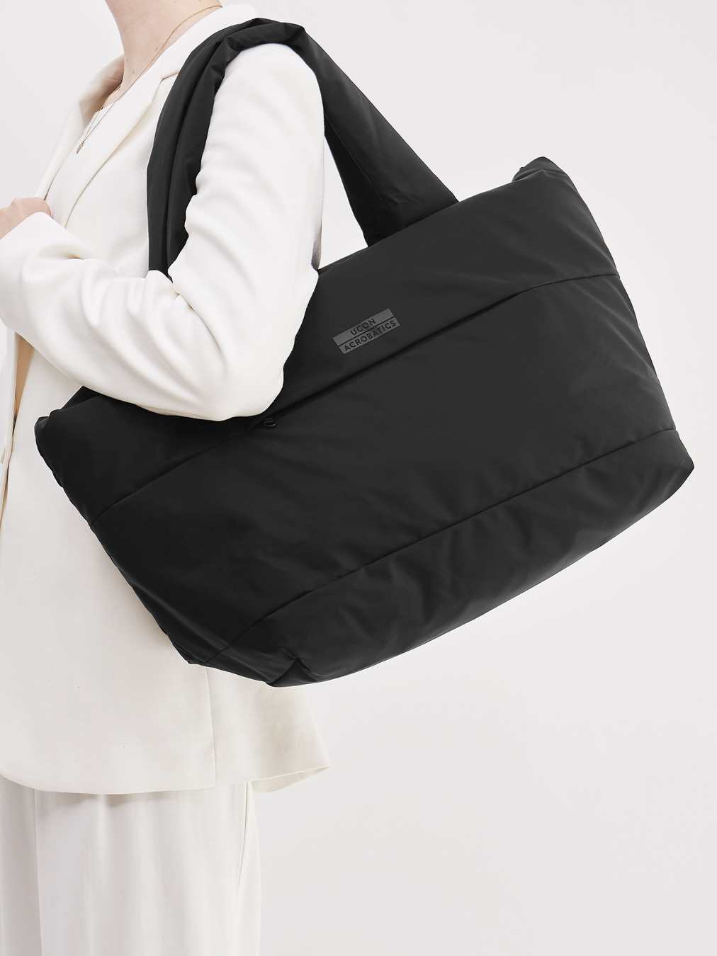 Ucon Acrobatics – Weekender aus Synthetik Schwarz