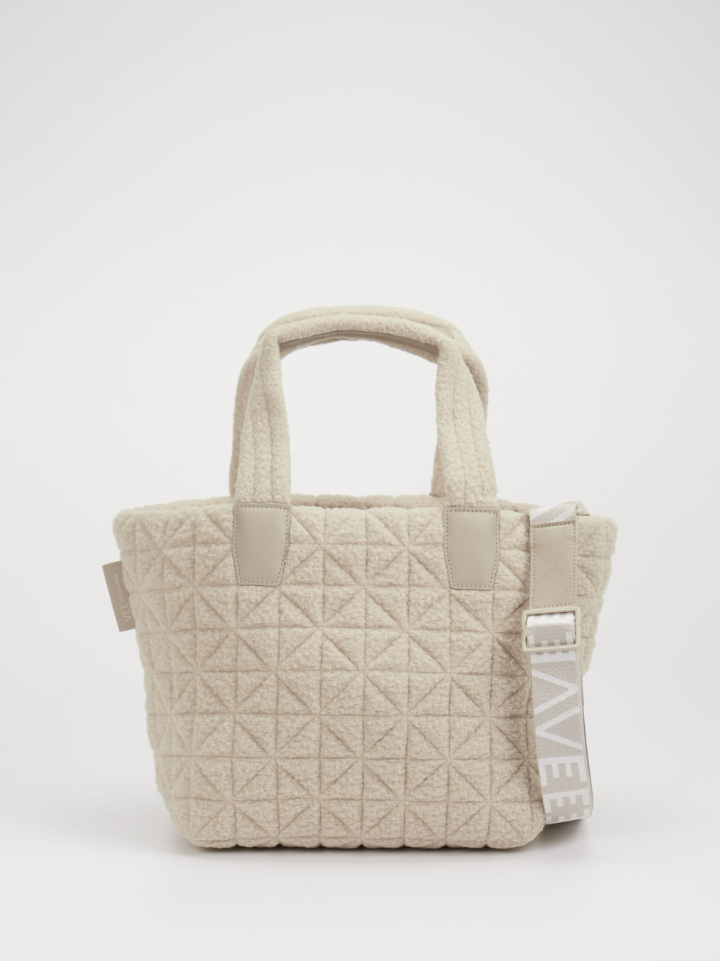 VeeCollective Berlin – Tote Bag aus Textil in Bouclé-Optik