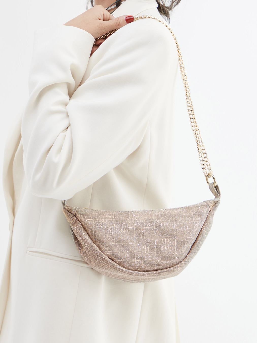 Konstantin Starke – Schultertasche aus Leder goldfarben