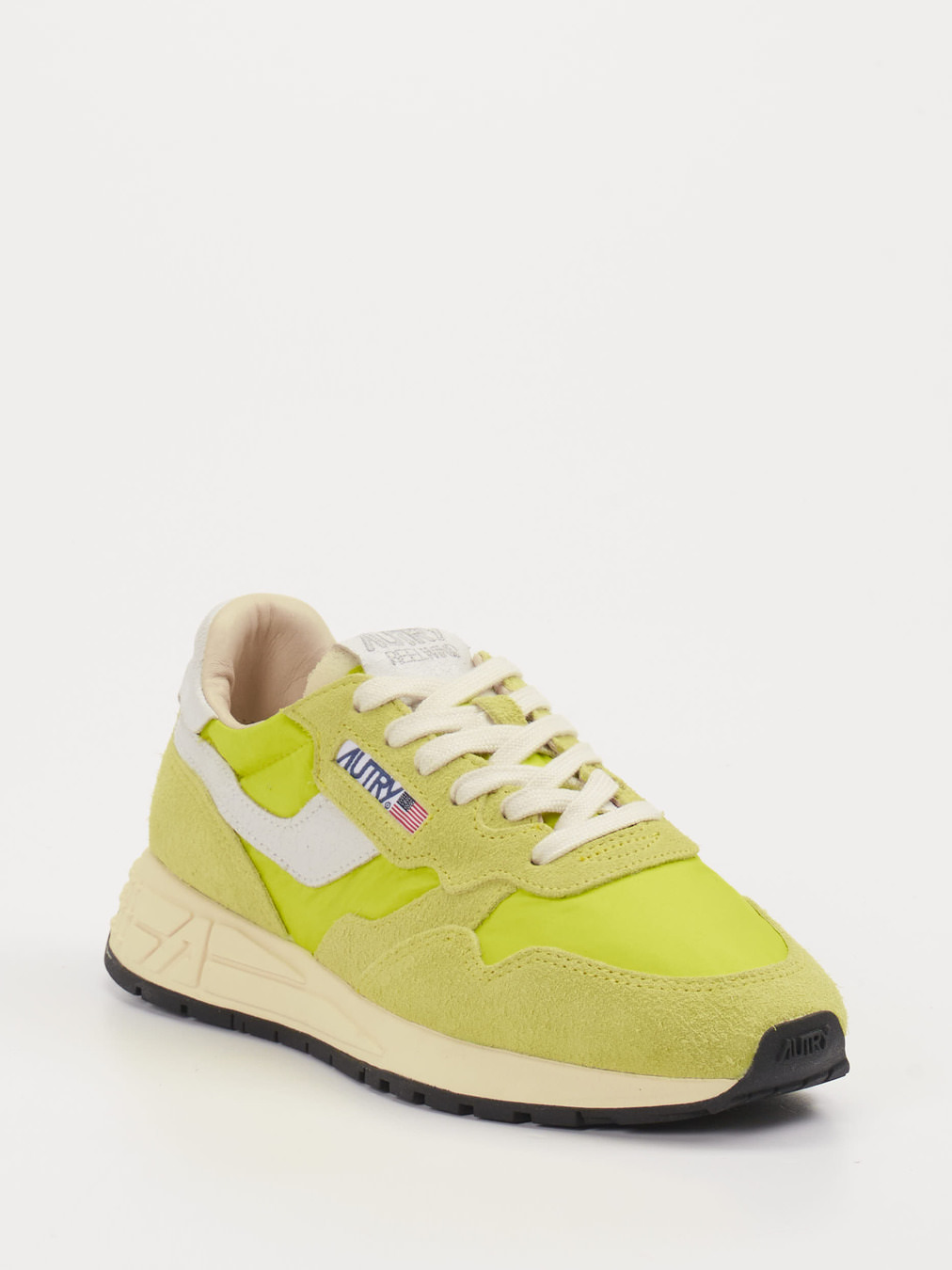 Autry – Sneaker aus Velour/Textil in Limettengelb