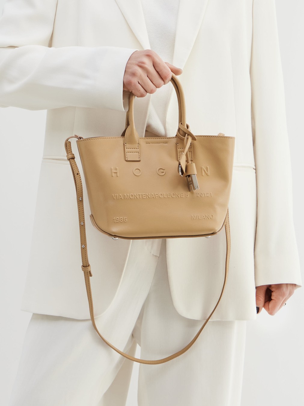 Hogan – Mini Tote Bag aus Kalbleder hellbraun