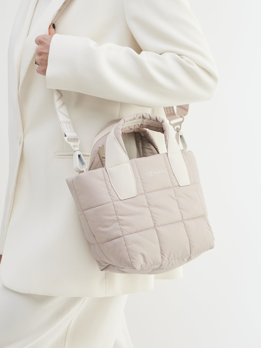 VeeCollective Berlin – Mini Tote Bag aus Nylon taupe