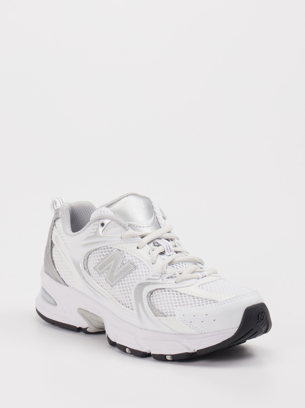 New Balance – Sneaker aus Textil in Weiß-Silber