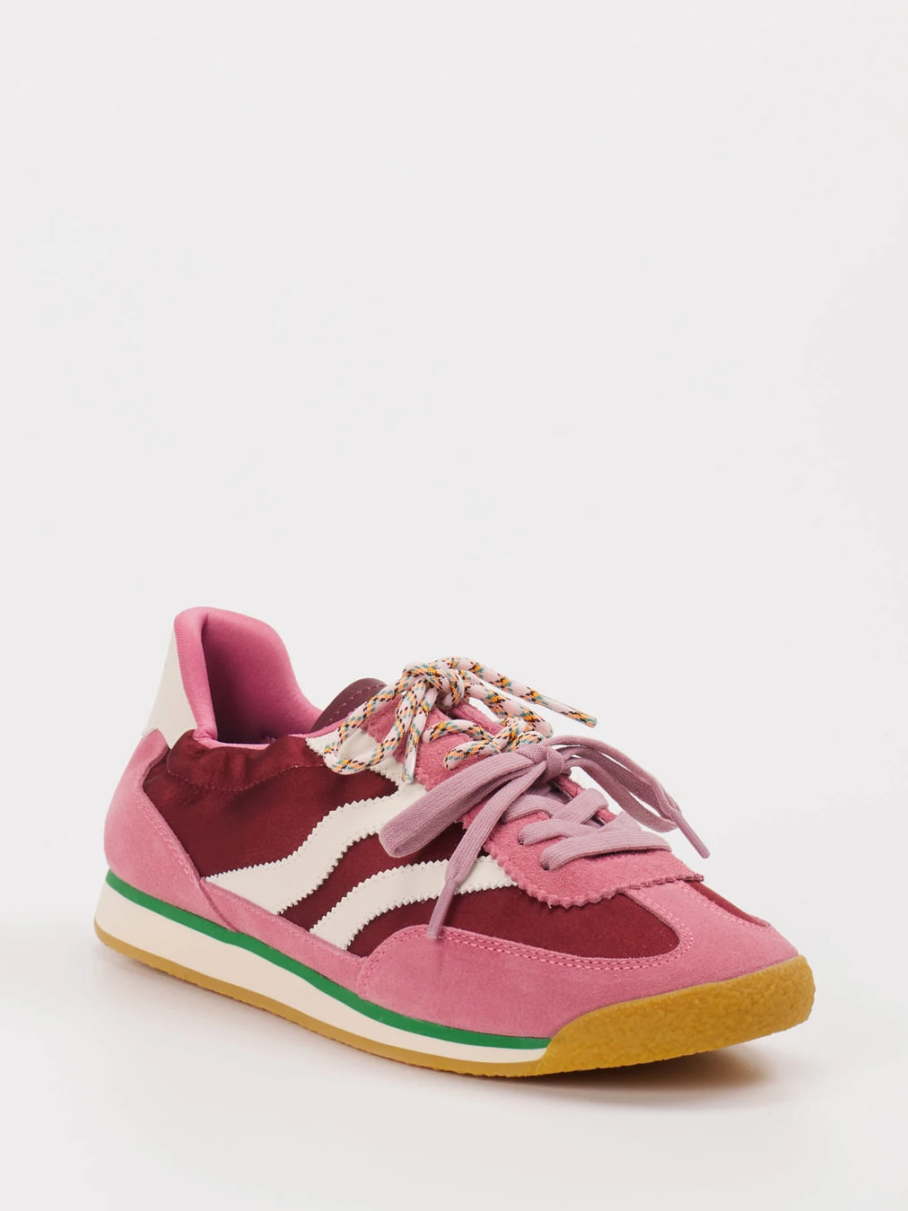 MRP – Retro-Sneaker aus Veloursleder und Textil