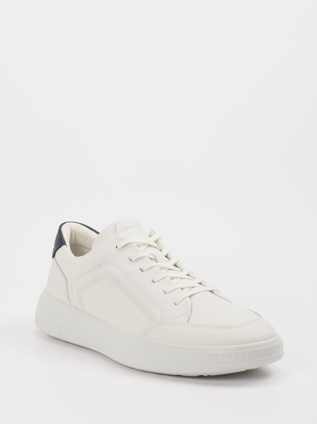 Ecco – Sneaker aus Kalbleder in Off-White
