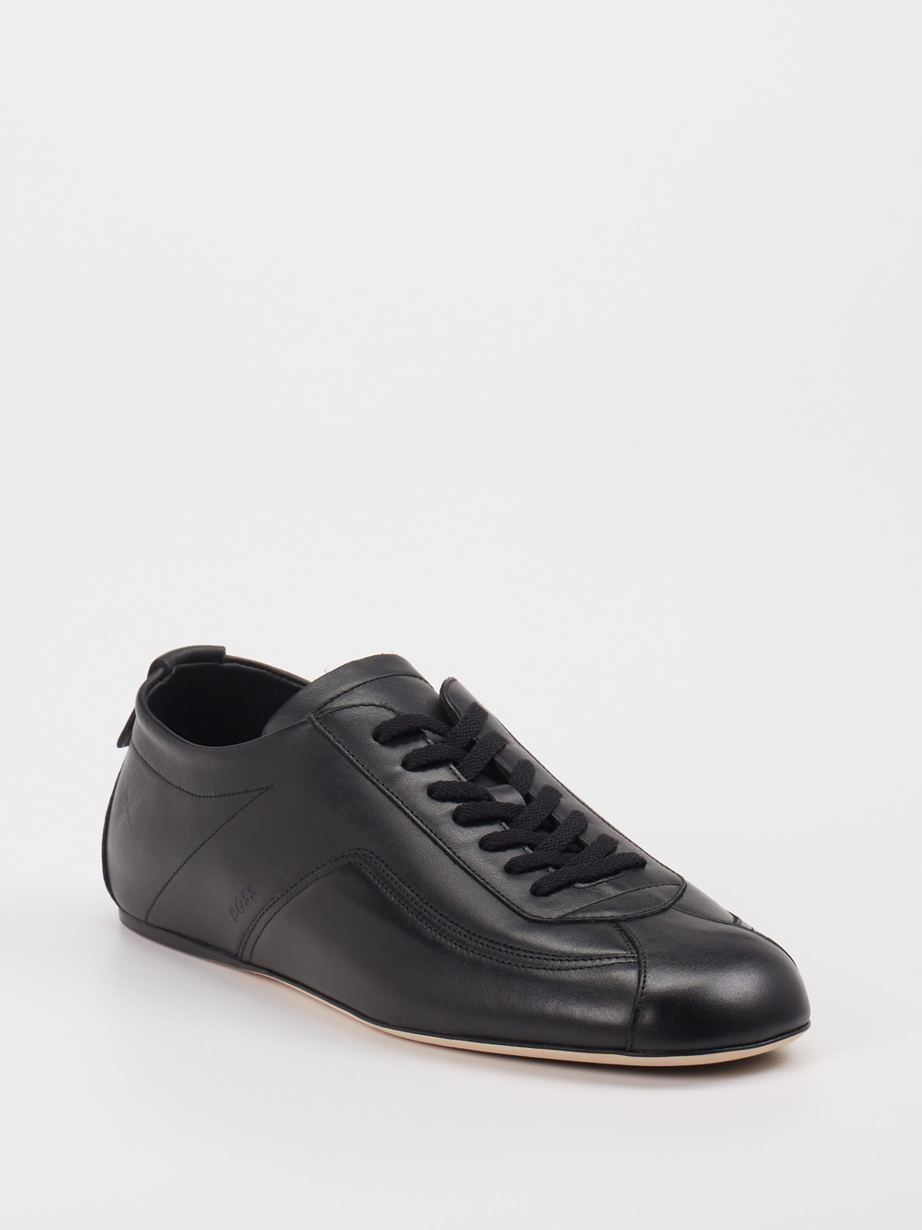 Boss – Low-Top Sneaker aus Kalbleder Schwarz