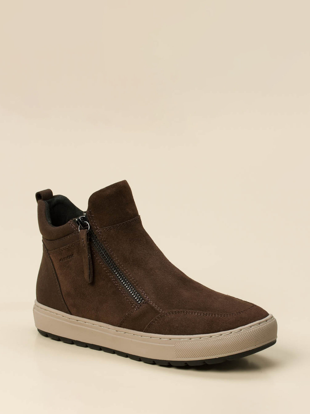 Geox – Stiefeletten aus Veloursleder braun