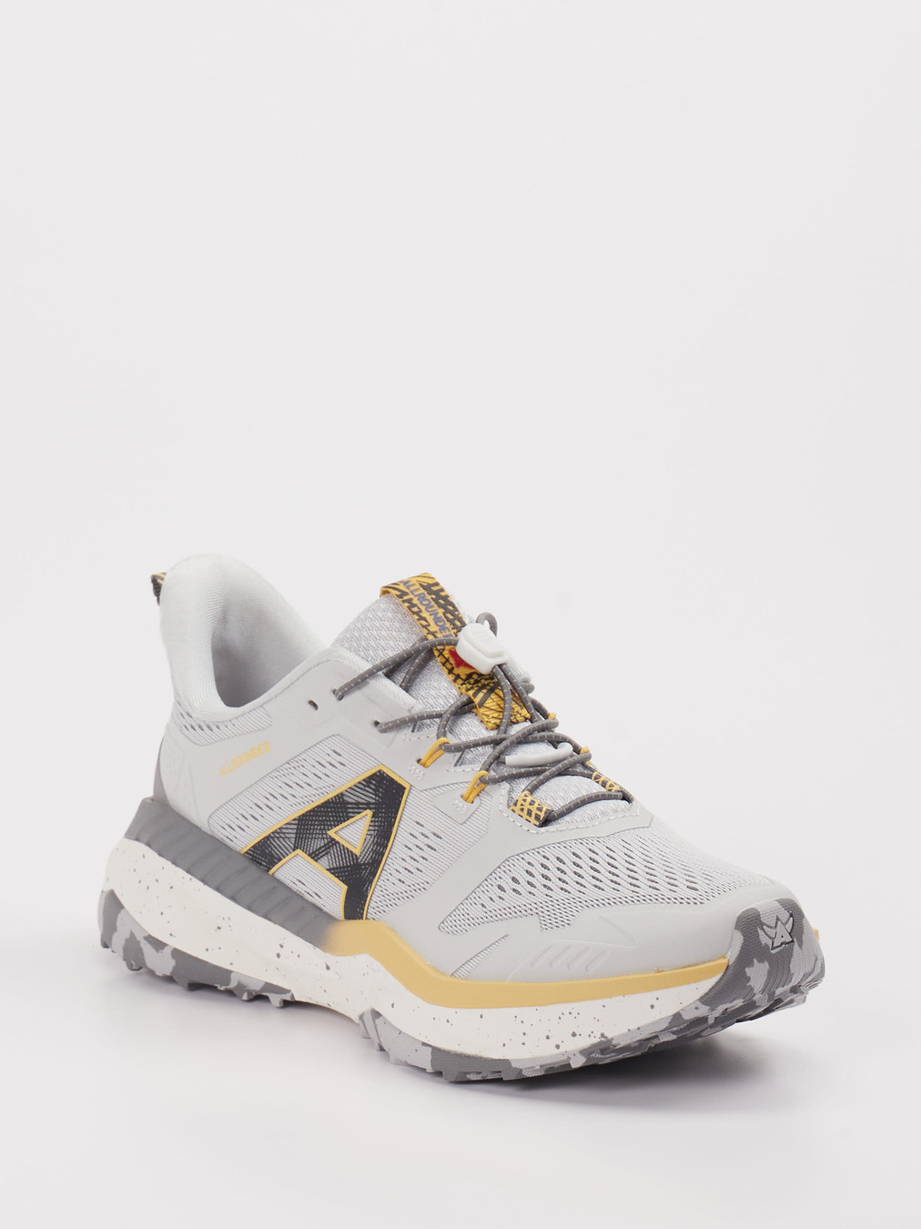 Allrounder – Trail-Sneaker aus Textil grau