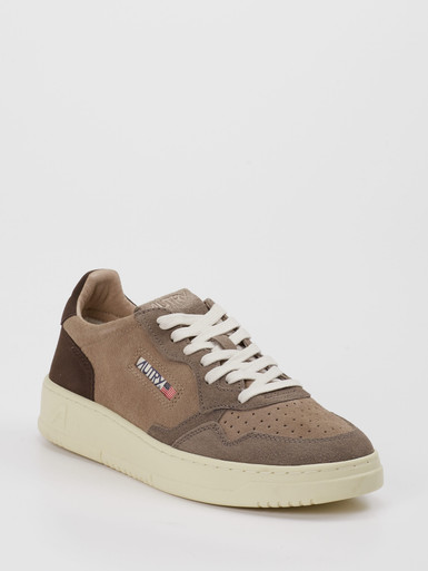 Sneaker Medalist
