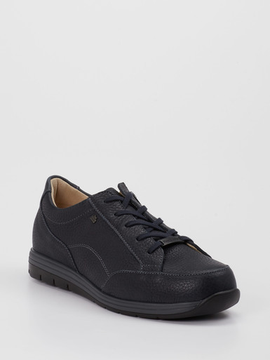 Schnürschuh